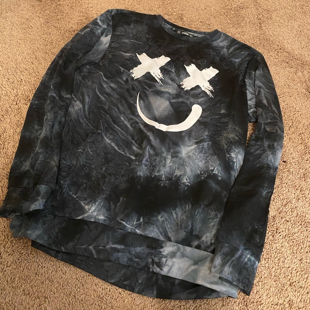 Shirt - Picture 2 of 3